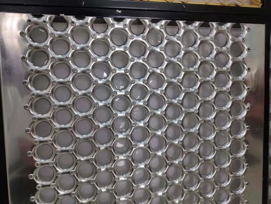 Защитная решетка из нержавеющей стали индивидуального типа для металлических траншейных крышек