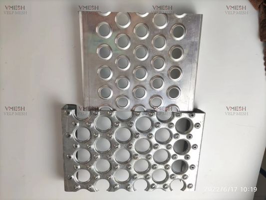 Решетка безопасности алюминиевого 3.5mm круглого отверстия выскальзывания не устойчивая для проступей лестницы