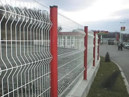 3D порошковое покрытие металлической сетки забора с квадратными круглыми столбами