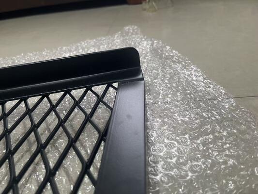 Hot Dipped Galvanized Expanded Metal Mesh Window Well Cover with Corrosion Resistance and Customizable Sizes