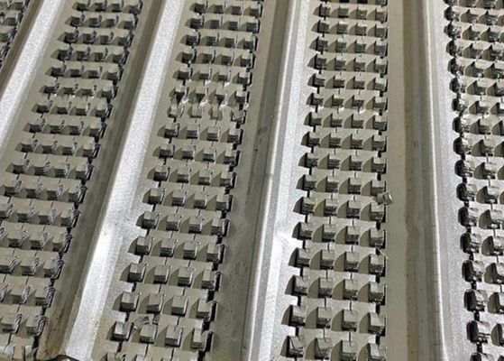 Горячая оцинкованная сетка из стаканного проволоки 450x2500 мм для бетонного строительства