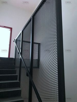 Покрытый порошком металл ячеистой сети диаманта цвета поднял гальванизированный расширенный для крытого защитного ограждения
