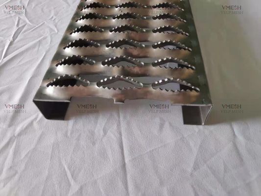 дорожка распорки сжатия решетки металла 300mm алюминиевая Serrated не ржавея