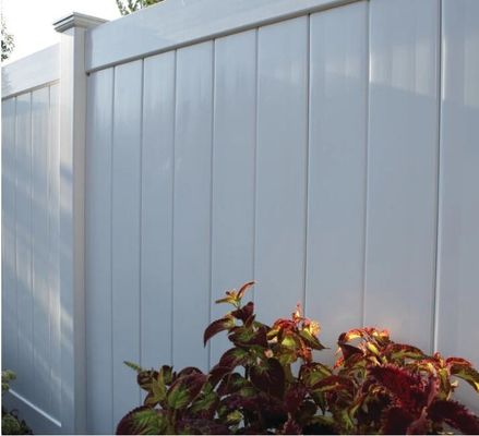 Белый ПВХ панель ограждения конфиденциальности 6Hx8W Простая установка