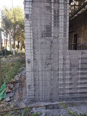 Опалубка из оцинкованной рифленой сетки для заливки цементом 1,1 м x 3 м