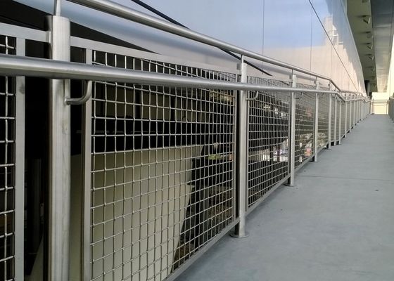 30%-60% перила лестницы ячеистой сети сетки 0.5mm-4.0mm металла открытой местности архитектурноакустические